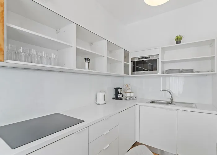 Apartment - 1 Min To U1 Reumannplatz - Fresh Fruit Market In Front Of The House Vienna